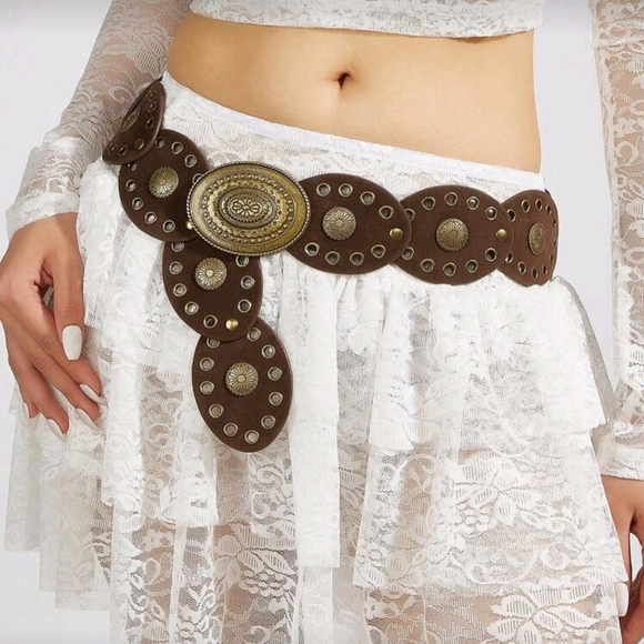 Brown Leather Circle Belt - Picture 6 of 8